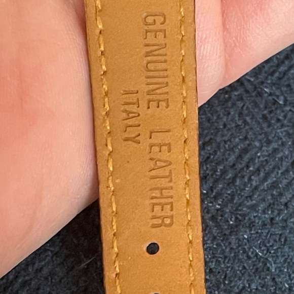 Anne Klein Watch With 4 Interchangeable Bezels Genuine Leather Bracelet - Picture 3 of 6